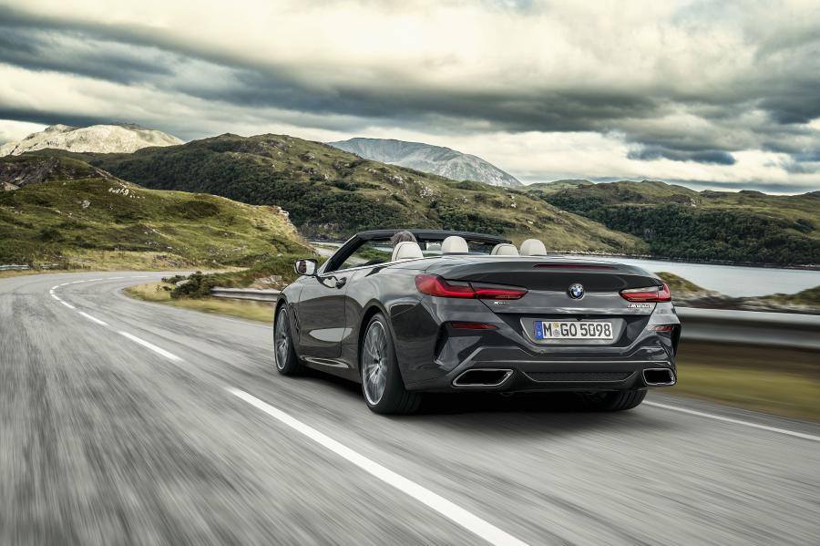  BMW M850i xDrive Convertible (G14) 2018 года  (WW) (фото 5 из 183)